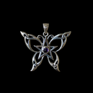 Colgante de mariposa con poderoso centro de amatista con el pentagrama sagrado.